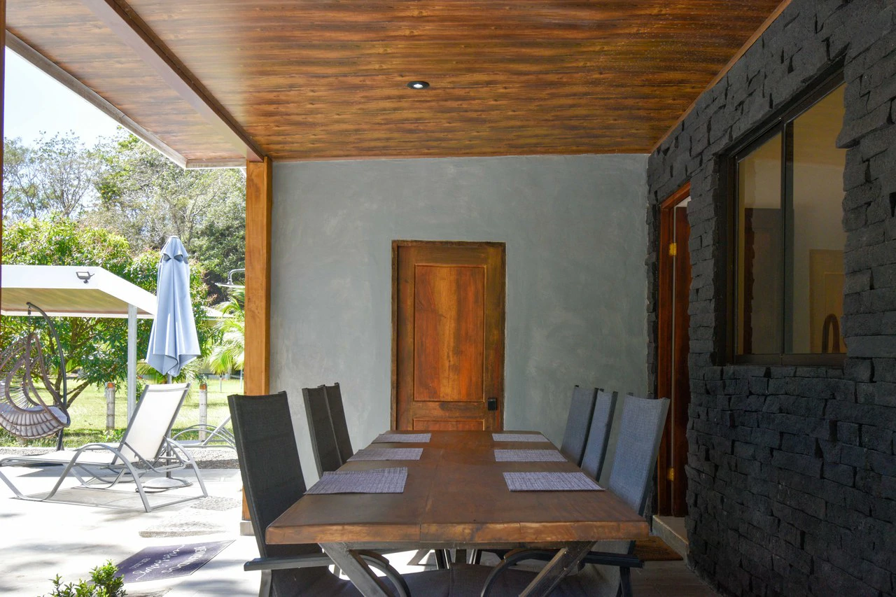 Home and Rental Apartment in Quiet Neighborhood - Gallery image 5