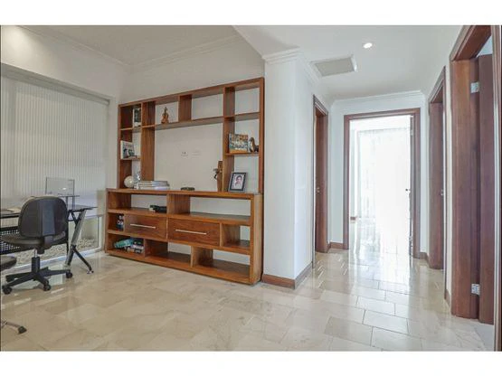 Condominium For Sale in San Rafael - Gallery image 11
