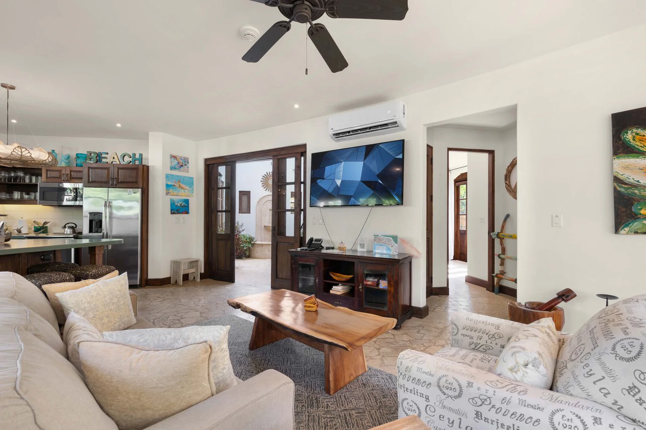 10 Plaza Carlota: A Rare Single-Level Gem in Las Catalinas - Gallery image 4