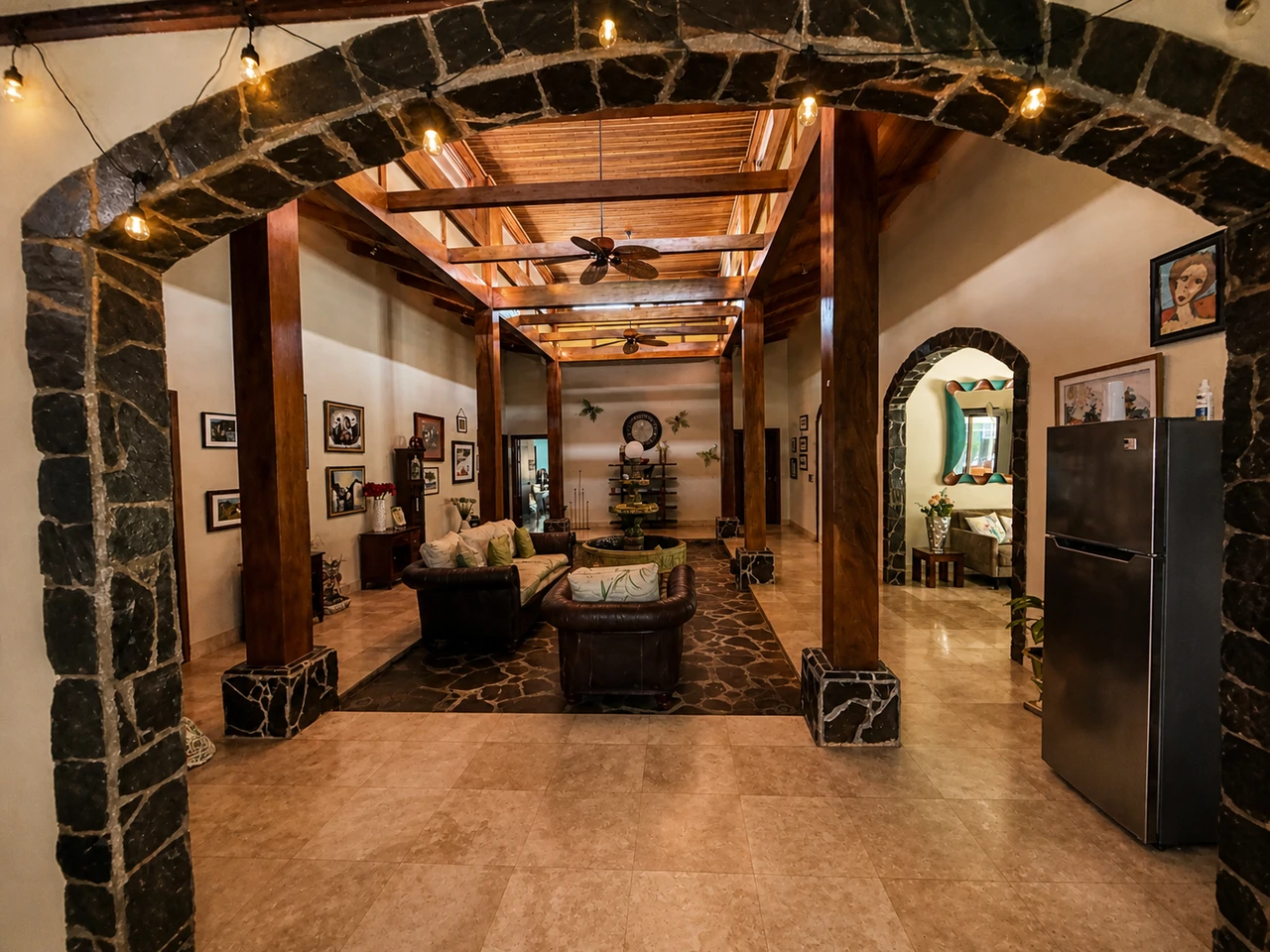 Liberia Luxury Nature Retreat: Exclusive Luxury Estate for Sale in Liberia Guanacaste with Natural Creek and Tourism Potential - Gallery image 10