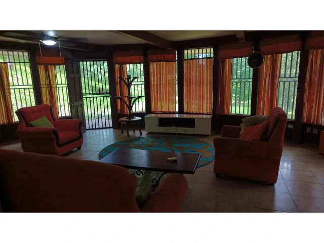Tamarindo horse farm with two houses, a barn in the best natural setting - Gallery image 23
