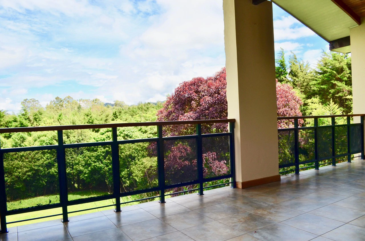 Mountain modern house in San Isidro, Costa Rica - Gallery image 43
