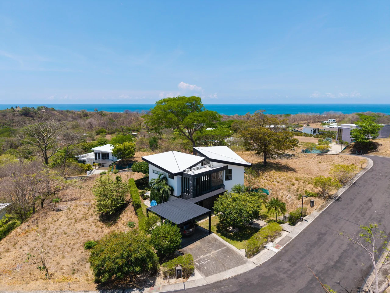 Casa Hijau: Modern Ocean-View Surf Home in Marbella - Gallery image 45