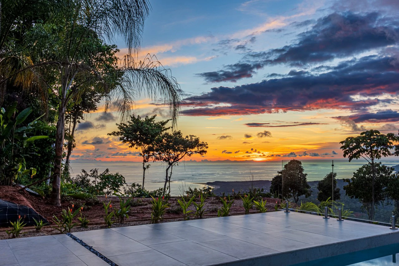 A True Estate Beyond Compare, Ocean Views For Miles: Mountain House For Sale in Uvita - Gallery image 36