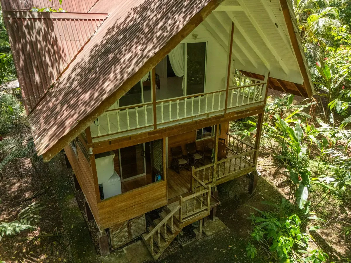 ID 26: 2 BD/2 BA Private Jungle Chalet in a Gated Community Near Hone Creek - Gallery image 25
