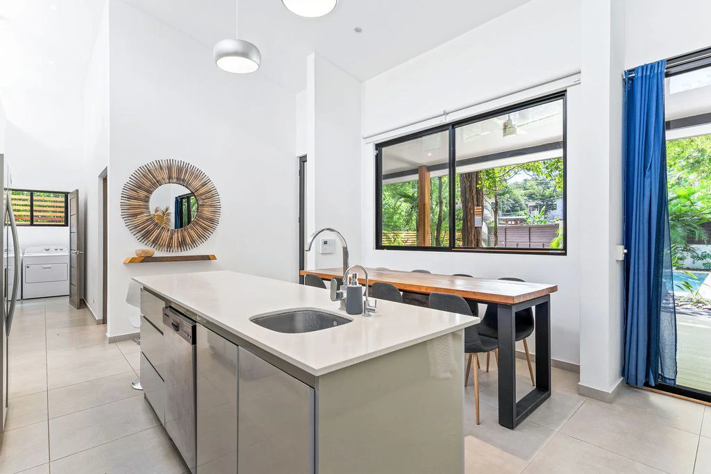 Casa Oasis: Modern Tropical Living Minutes from Tamarindo - Gallery image 8