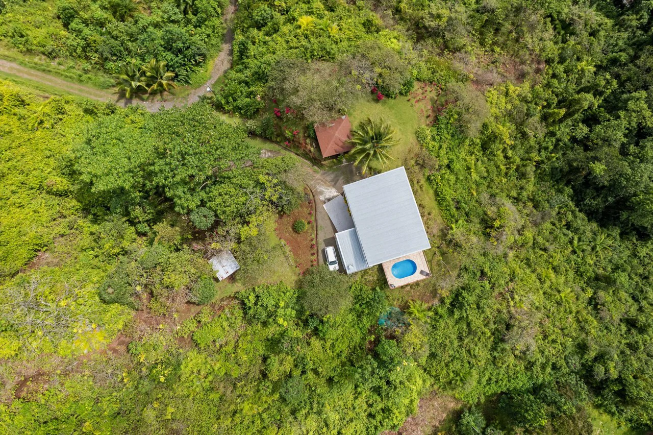Casa Sol: Exceptionally Private Home with Panoramic Ocean, Mountain & Sunset Views - Gallery image 33