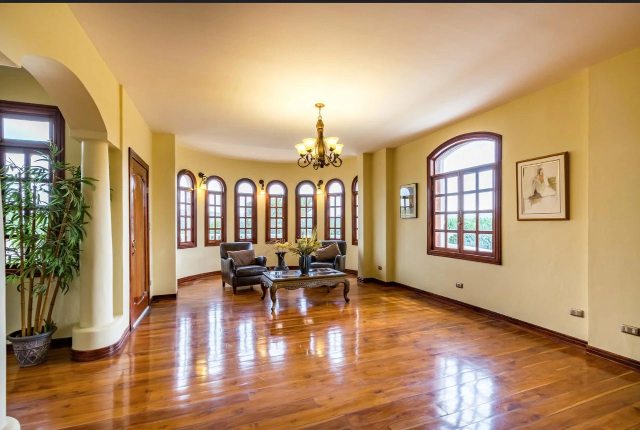 ID 3902:: Breathtaking Mountain View - Home for Sale - Gallery image 12