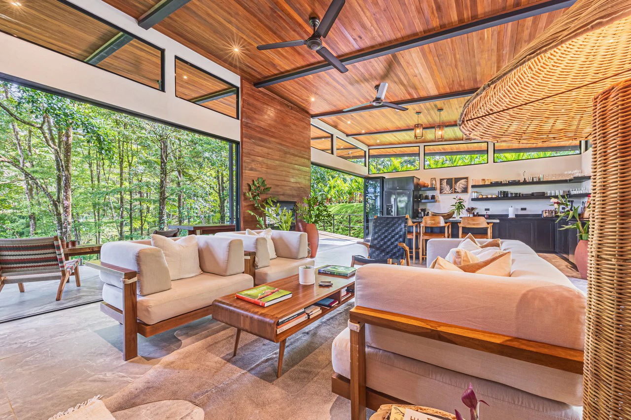 La Sombra Villas: Where Nature Meets Comfort in Tinamates! - Gallery image 9
