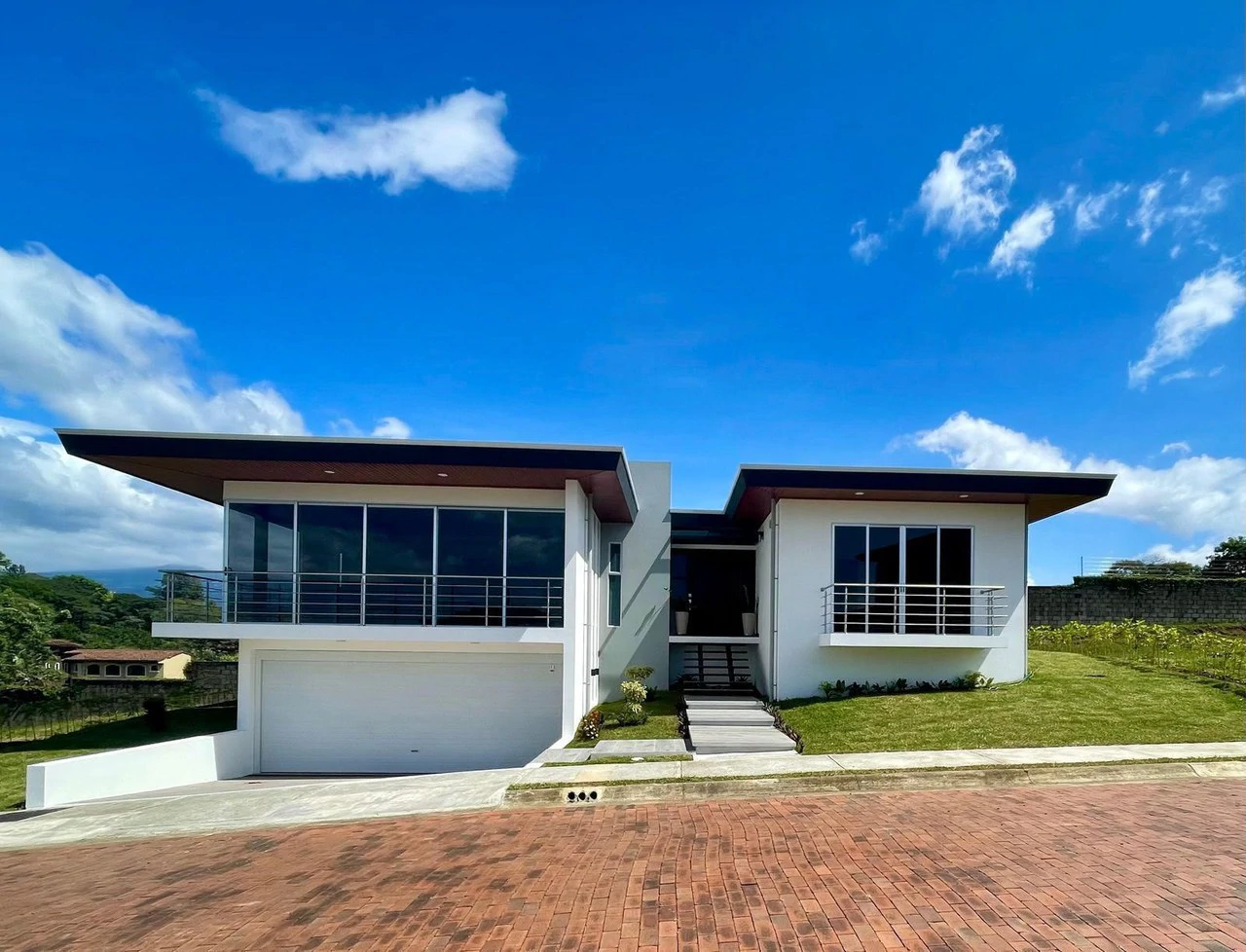 Casa Cielo house for rent San Rafael Alajuela in gated community: House For Sale in San Rafael