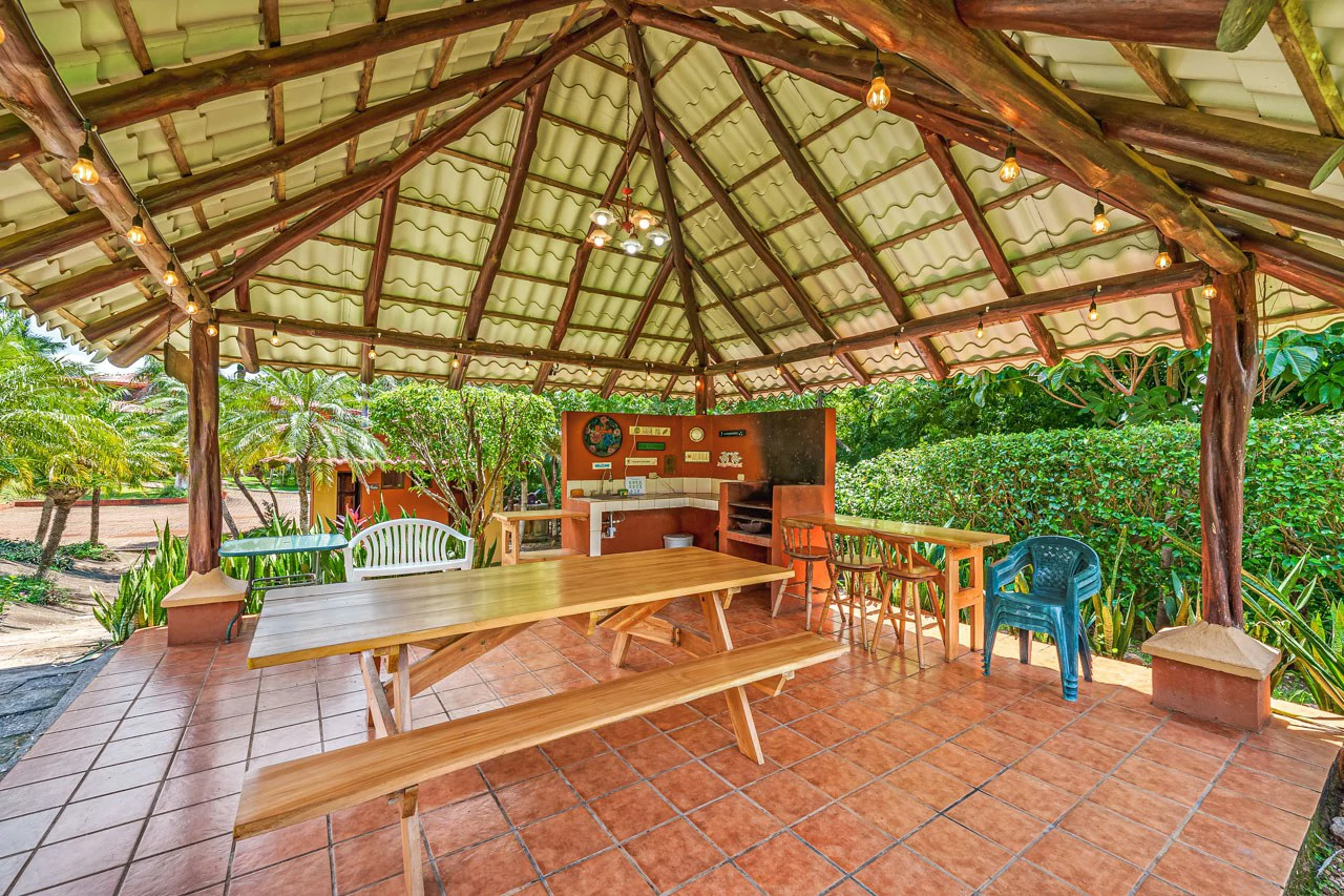 Iguana Villas #6: Upgraded, Furnished Villa Steps from Playa Blanca - Gallery image 10