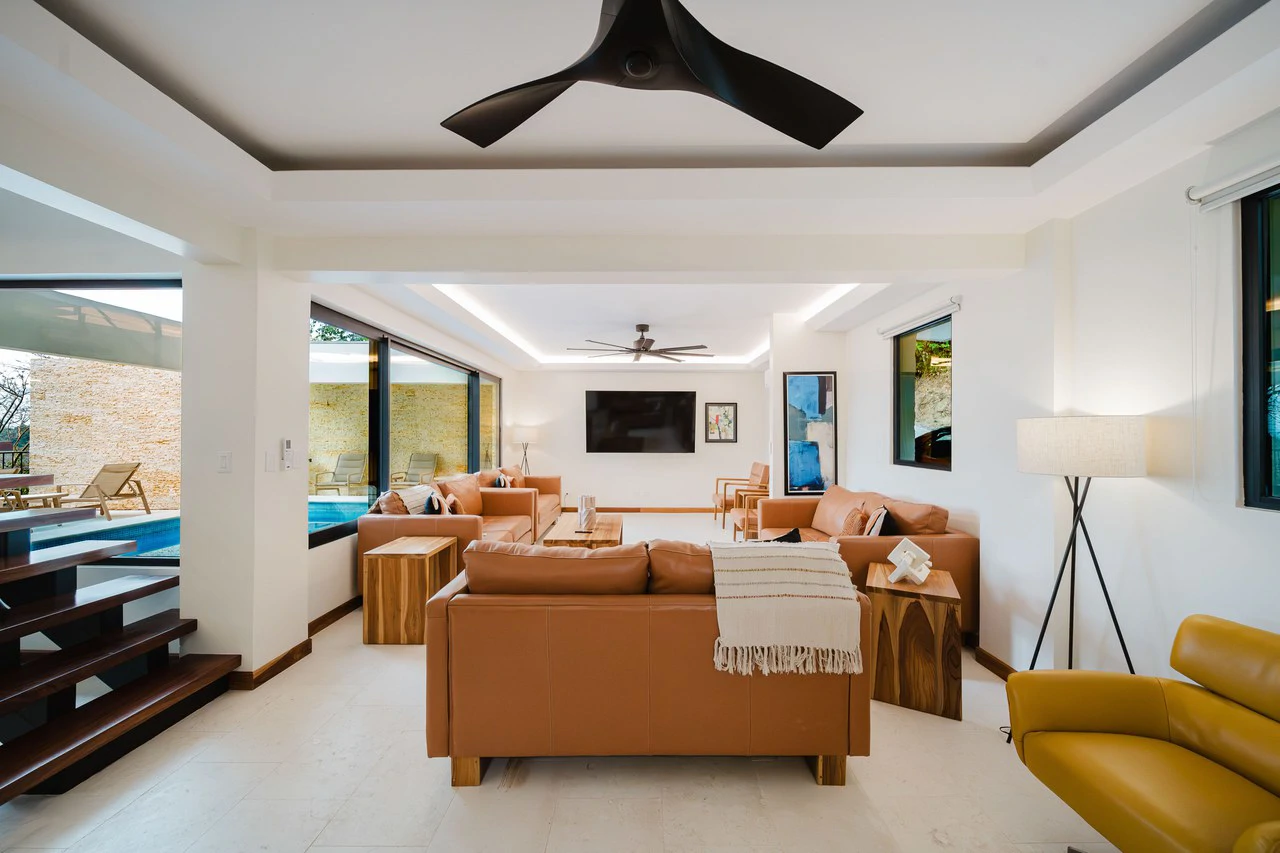 Exceptional Ocean & Jungle-View Estate in a Prestigious Gated Community near Marina Pez Vela - Gallery image 8