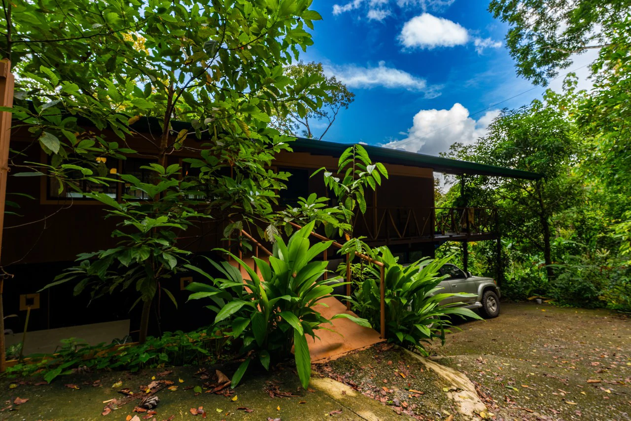 Prime 7.8 Acre Commercial Property with Restaurant for Sale in Costa Rica - Gallery image 44