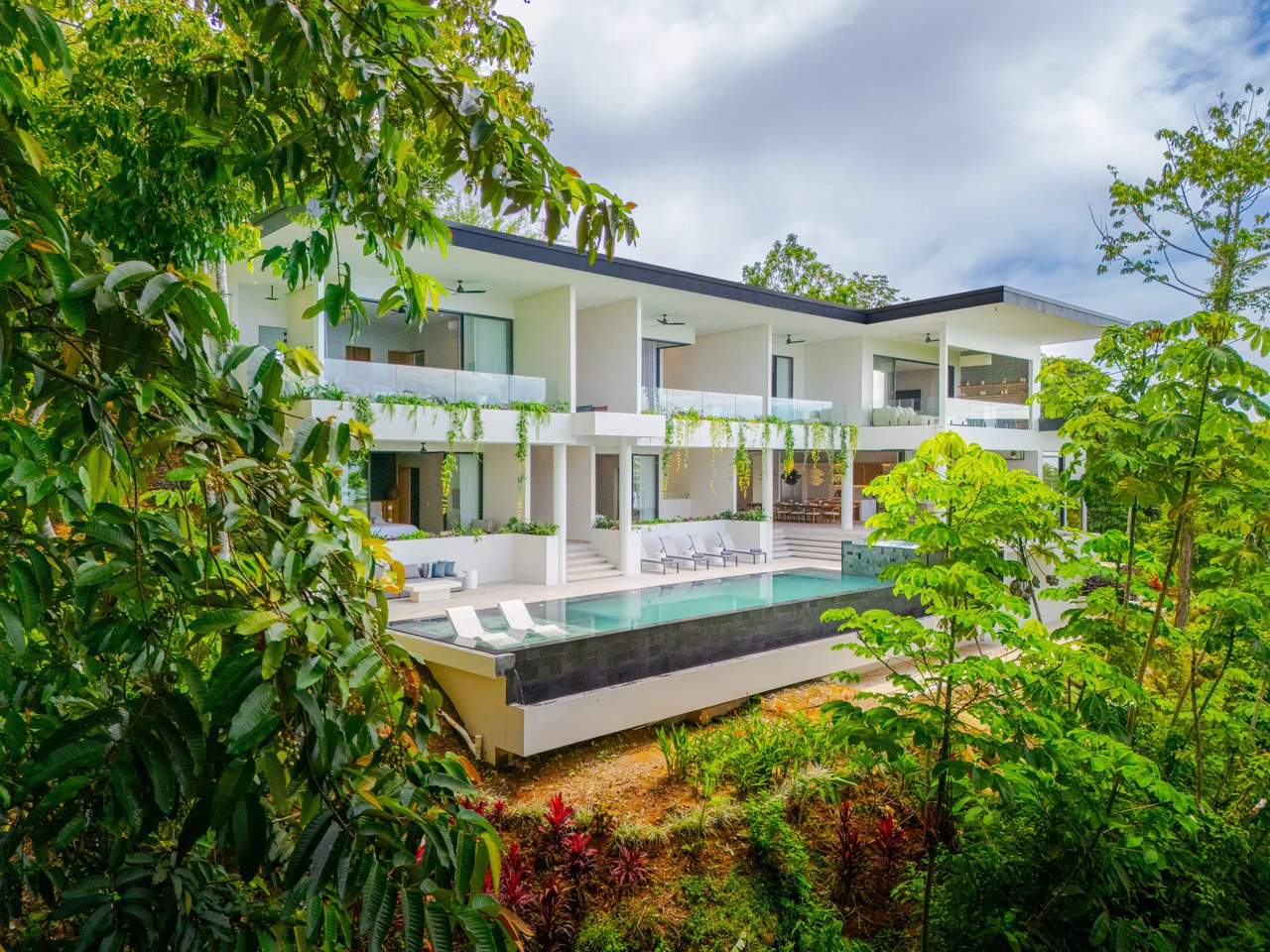 Acqua Blu: Mountain House For Sale in Escaleras - Gallery image 11