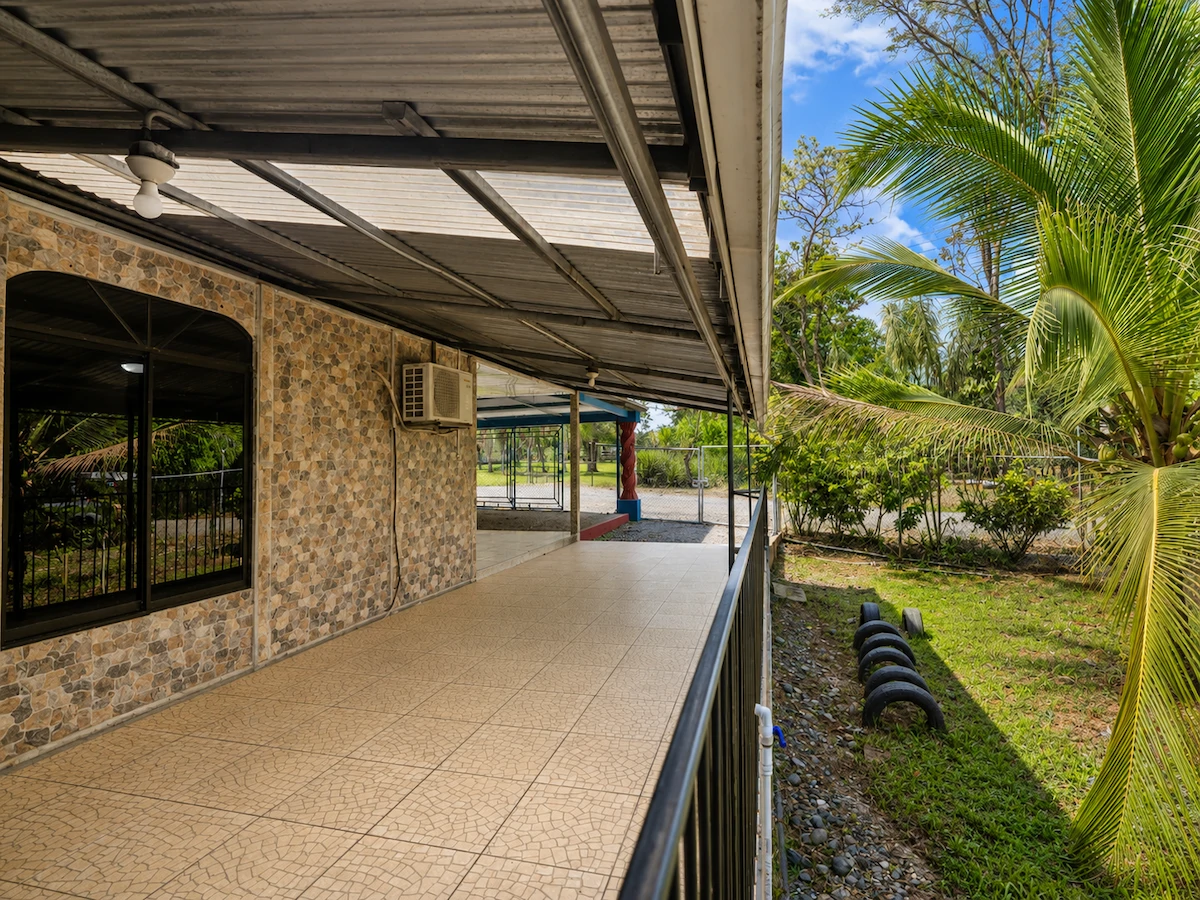 3 Bedroom Home Near Puerto Jiménez - Gallery image 5