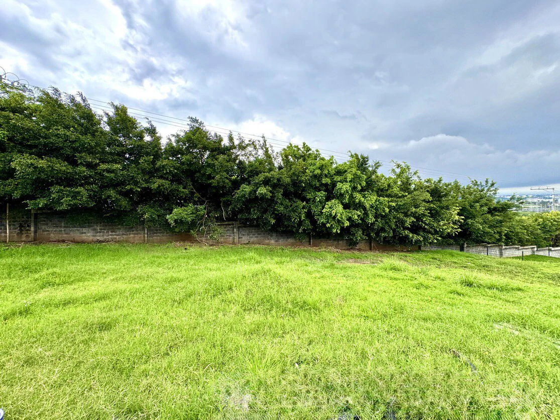 Home Construction Site For Sale in Guachipelín - Gallery image 3