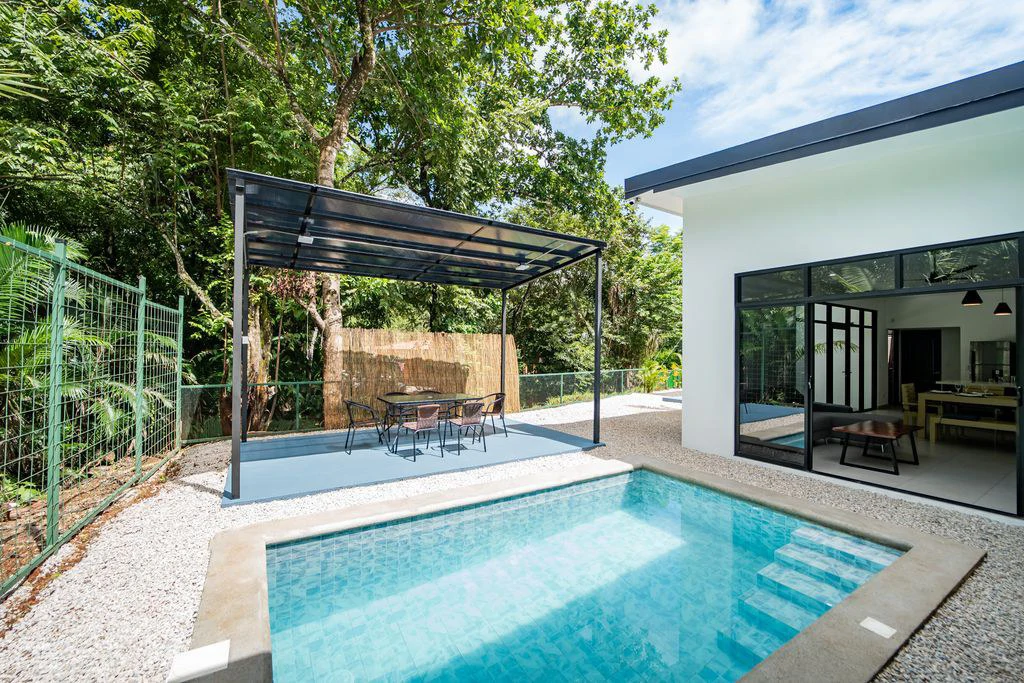 Casa Quetzal del Bosque: Turnkey Tropical Living with Income Potential – Just 5 Minutes from Carrillo Beach - Gallery image 13