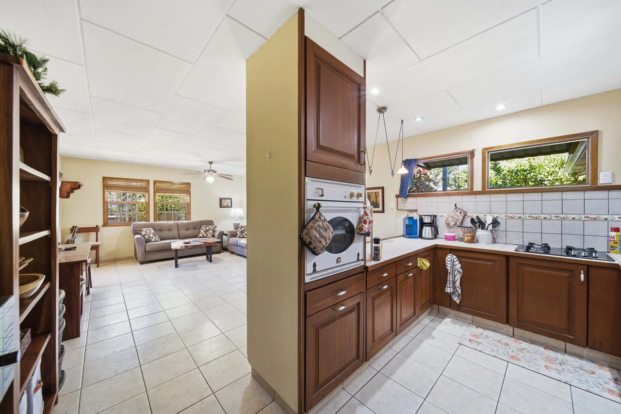 The Jewel of Sardinal: Income, Lifestyle, and Opportunity in One Exceptional Property - Gallery image 5