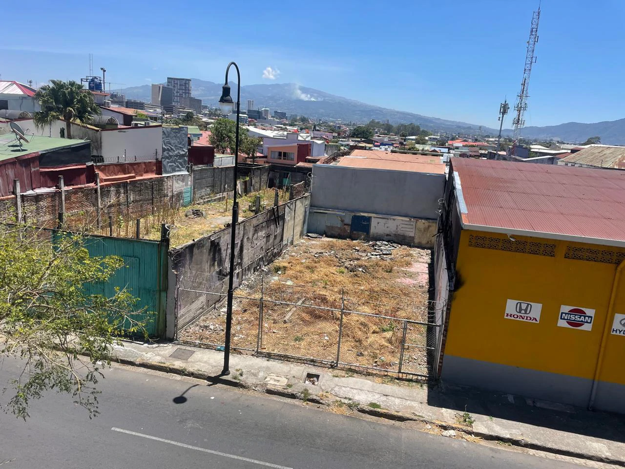 Commertial lot for sale San Jose Costa Rica close la Biblica Hospital