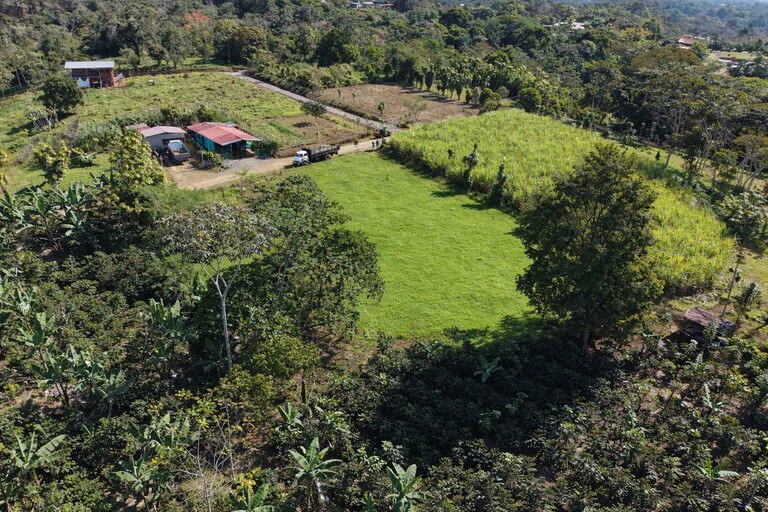 Countryside Home Construction Site For Sale in Santa Elena - Gallery image 8