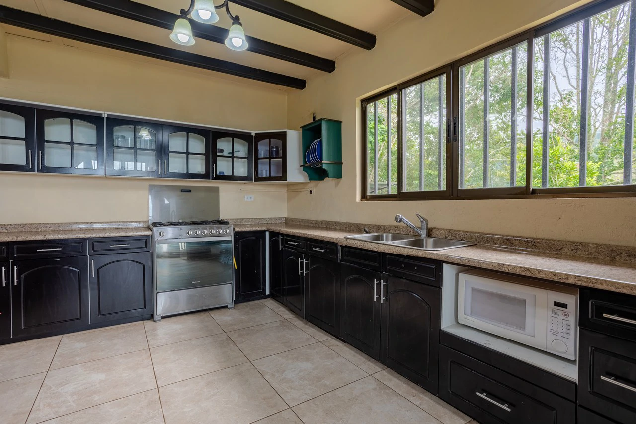 Expansive 27 Acre Farm with Residence in San Isidro del General - Gallery image 27