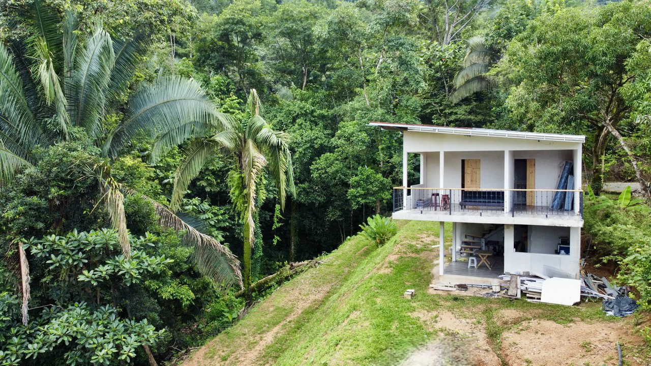 Investment Opportunity in Playa Hermosa – Fixer-Upper with Great Potential! - Gallery image 6