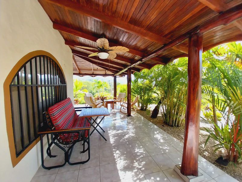 Casa Bella Montana: Charming Mountain View Home - a Slice of Paradise with Spectacular Mountain Views, New Custom Salt Water Designer Pool, and Detached 2 Car Garage with Workshop - Gallery image 14