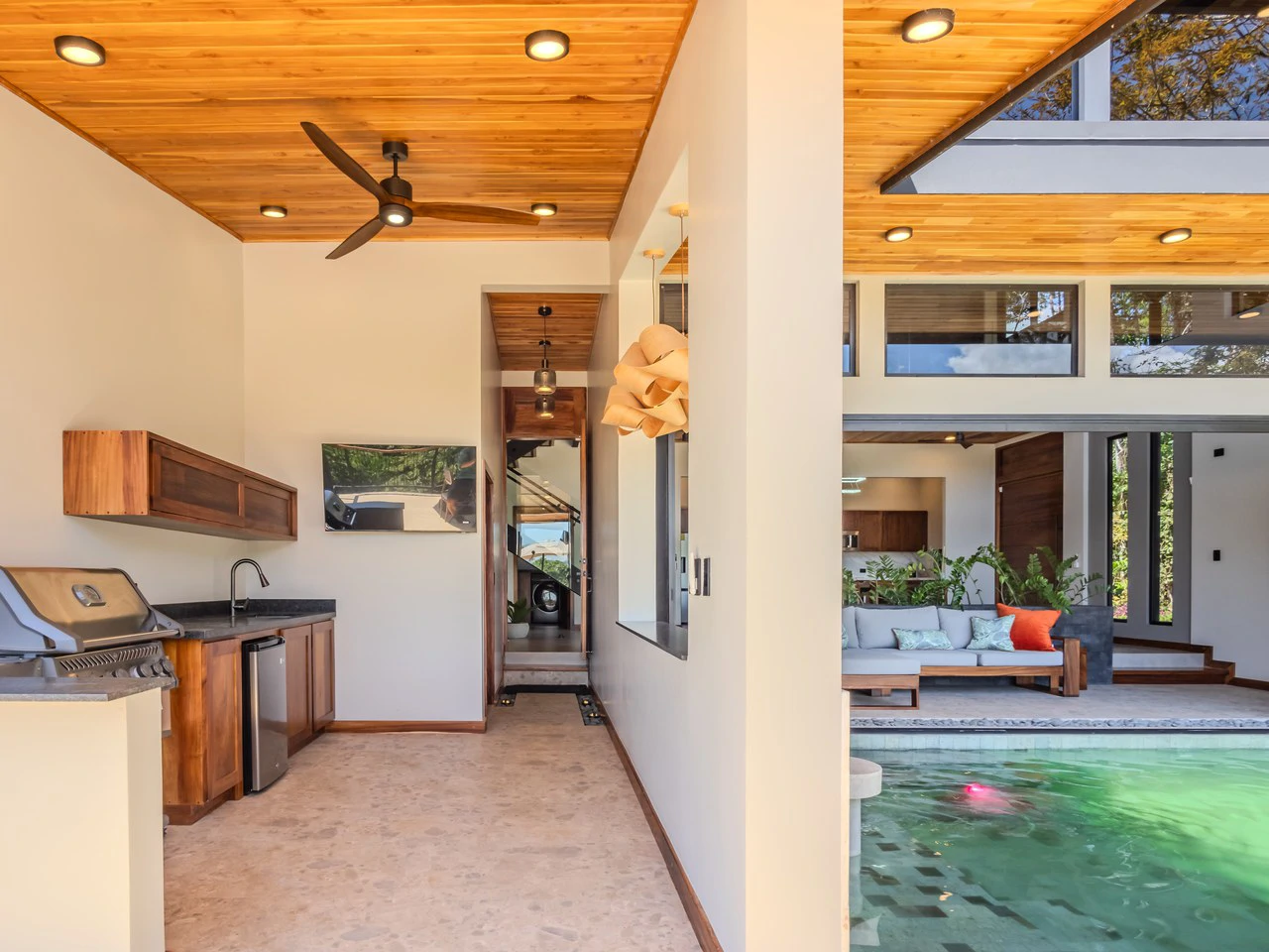 Luxury 3 Bedroom Home with Ocean Views in Downtown Uvita - Gallery image 70
