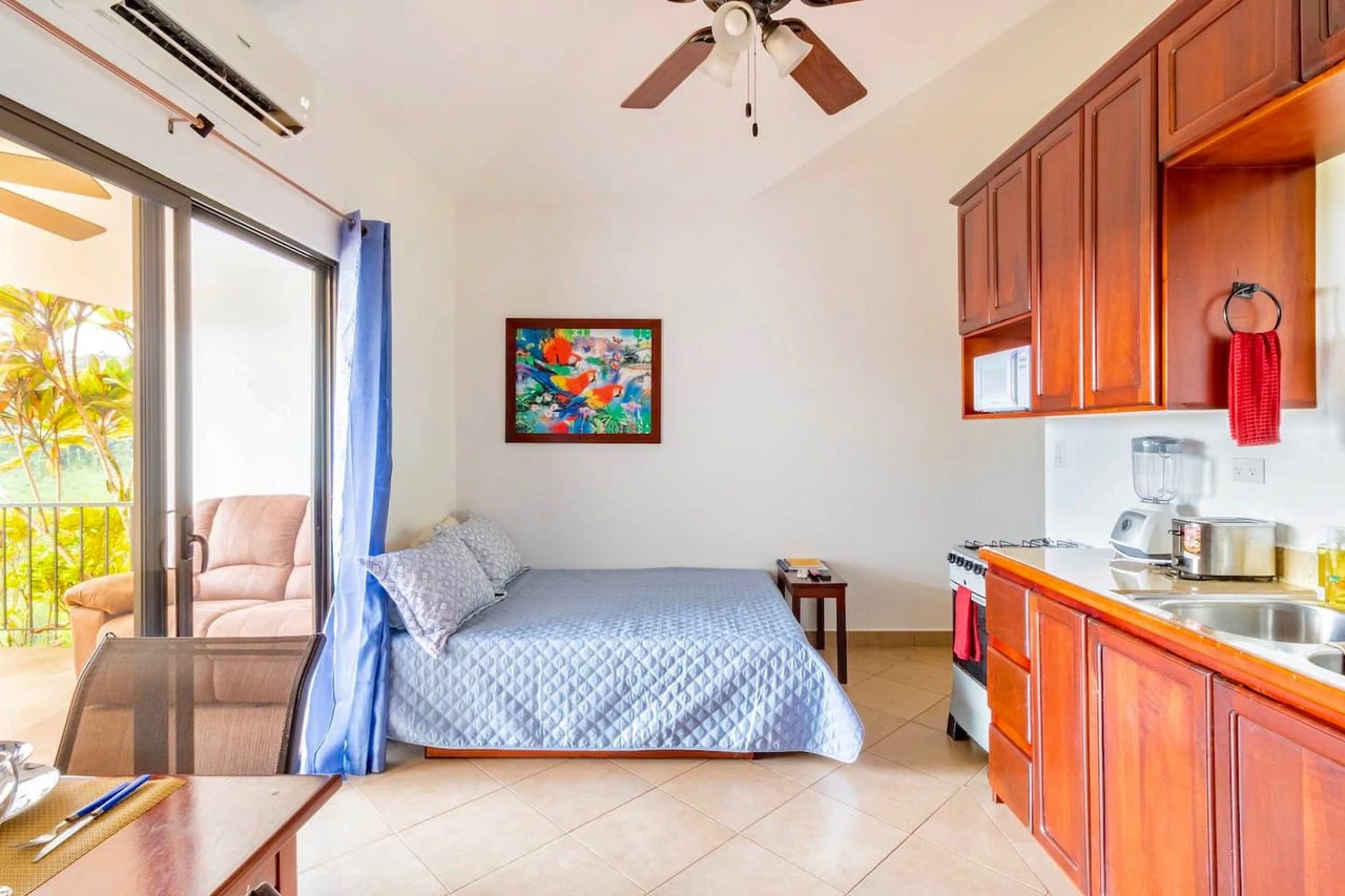 2.8 ACRES – 10 Income Producing Condos with a Pool and Spectacular Ocean and Mountain Views! Gated Community of Cascada Azul, 15min to Dominical Beach!!!: Near the Coast, Mountain and Countryside Apar - Gallery image 12
