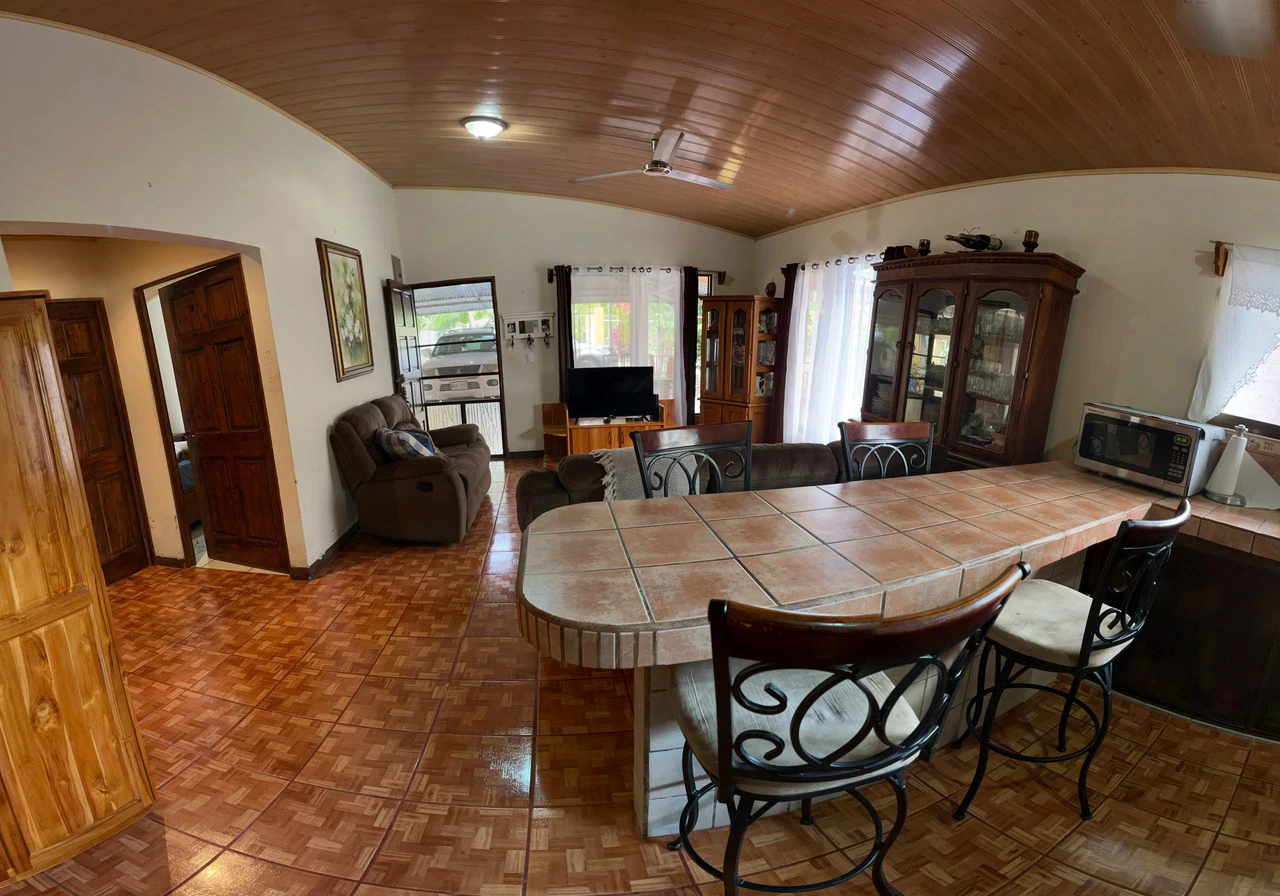 Casa Tranquilidad Quepos: Located just minutes from the center of Quepos and Manuel Antonio - Gallery image 9