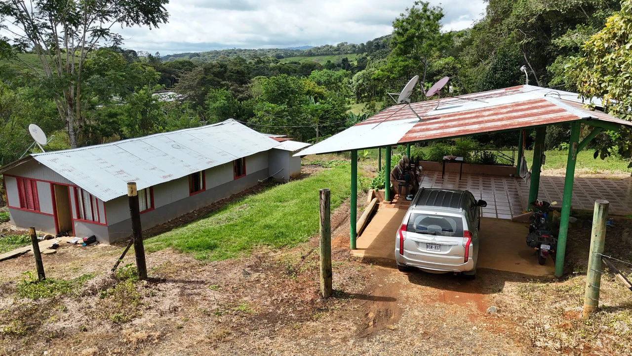 Se vende propiedad con casa tradicional en La Ceniza: Home Construction Site For Sale in La Ceniza - Gallery image 8