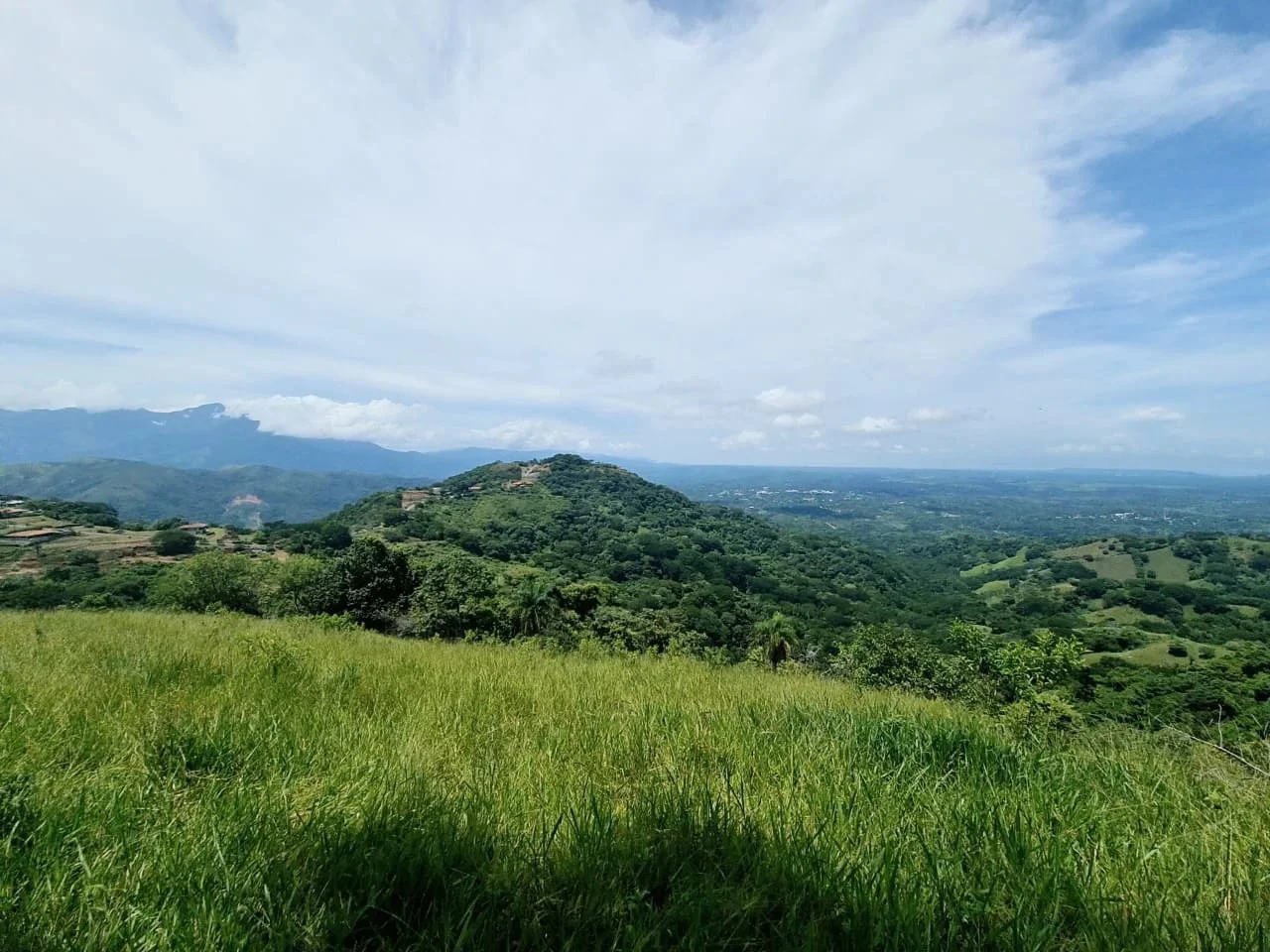 Near the Coast and Mountain Home Construction Site For Sale in Orotina y Caldera - Gallery image 9