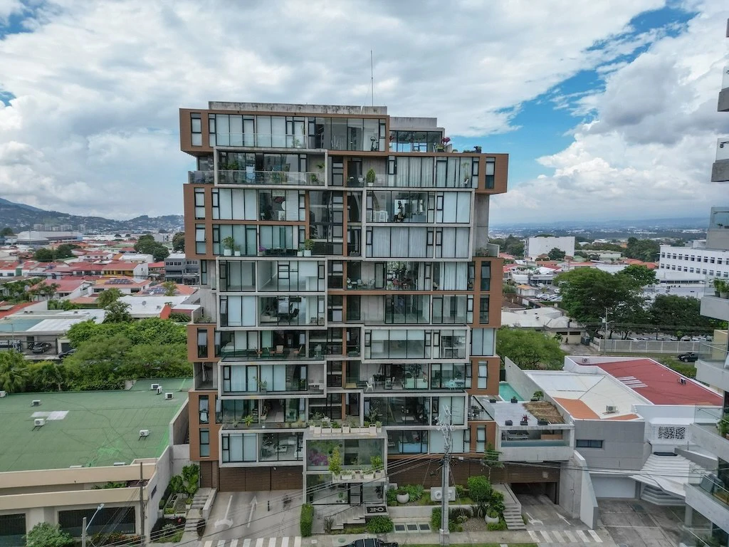 Apartamento de 3 Habitaciones en Condominio ONE: Apartment For Sale in Rohrmoser