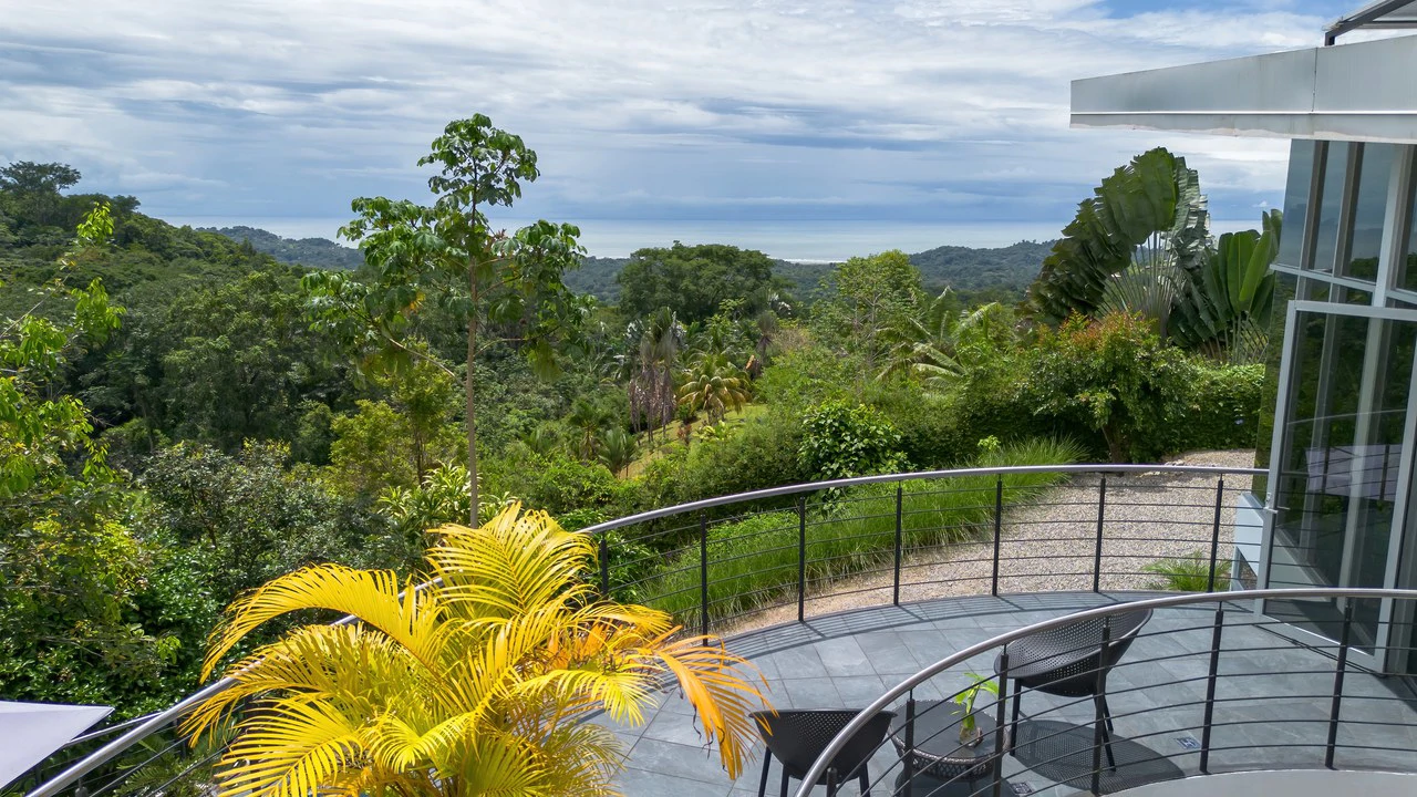 The Glass House. Sustainability, Luxury and Nature. - Gallery image 16