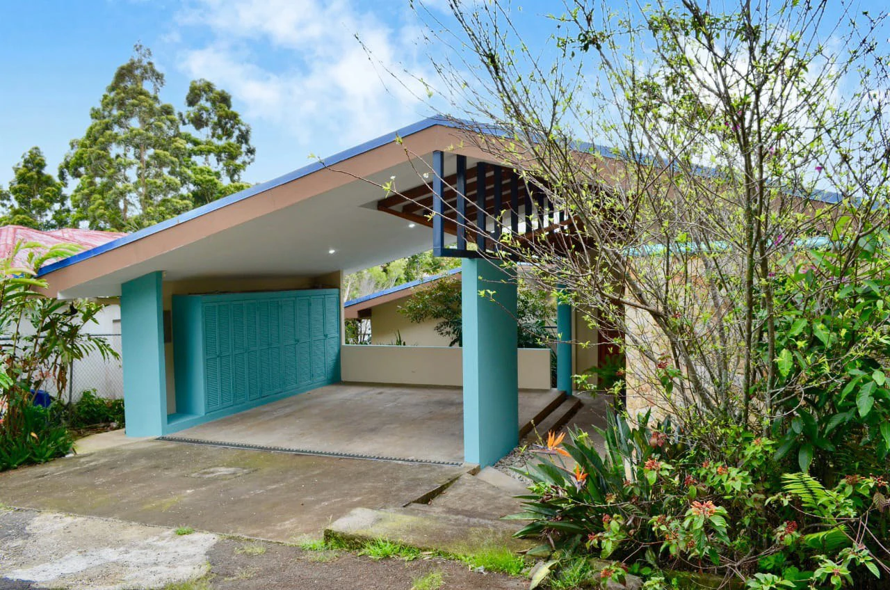 Mountain modern house in San Isidro, Costa Rica - Gallery image 9