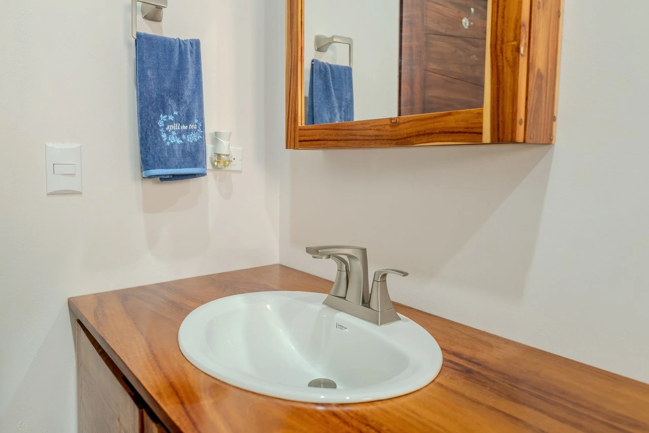 Mountain House For Sale in Quepos - Gallery image 18