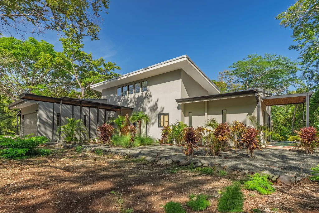 Casa Avalon: New 4-Bedroom Home on 1.48-Acre Lot – Build 2 More Structures, Just Minutes from the Beach! - Gallery image 42