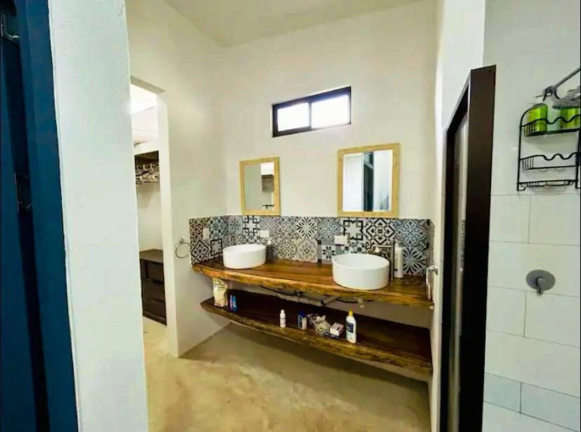 Turn Key 3 Bedroom Beachside Home in Playa Matapalo - Gallery image 19