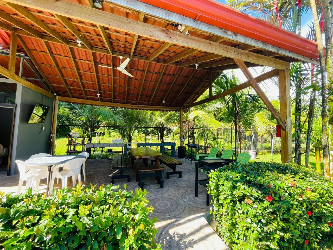 Cabin Rentals: Turnkey Investment Property - Gallery image 17