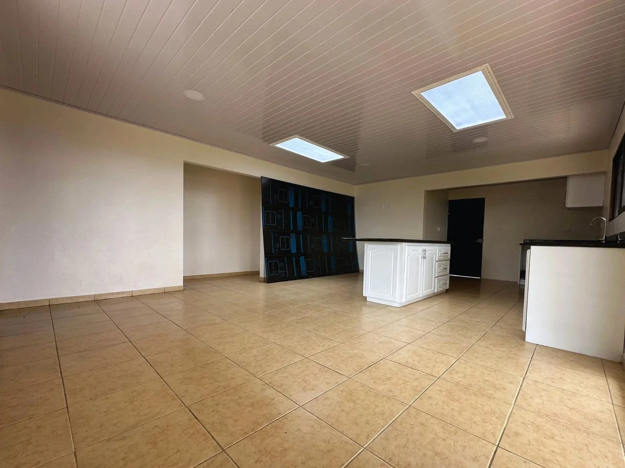 Large house with views for sale in the Sarchí area - Gallery image 2