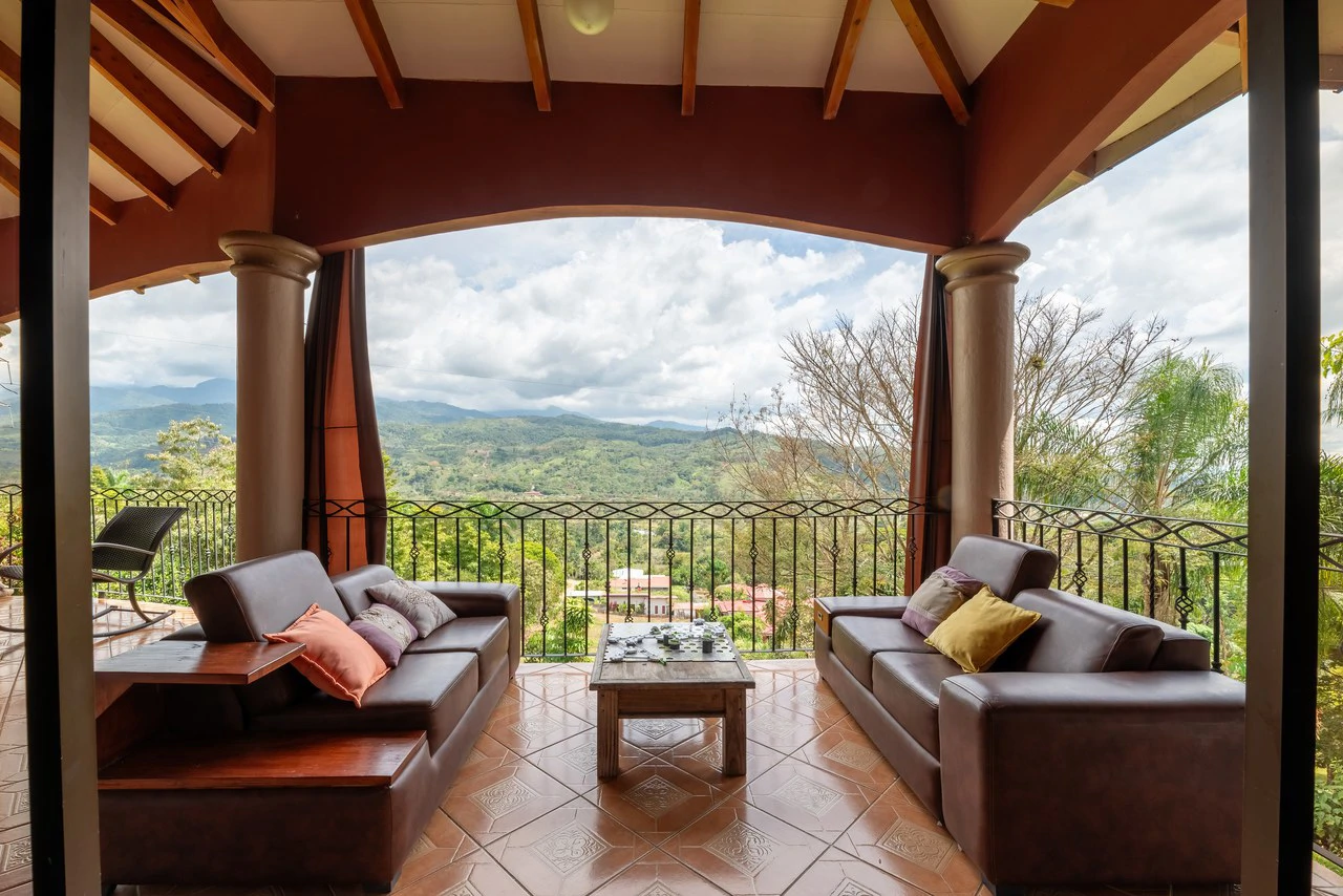 Spacious 5-Bedroom Colonial Home with 4 Bathrooms | La Bonita, Rivas - Gallery image 12