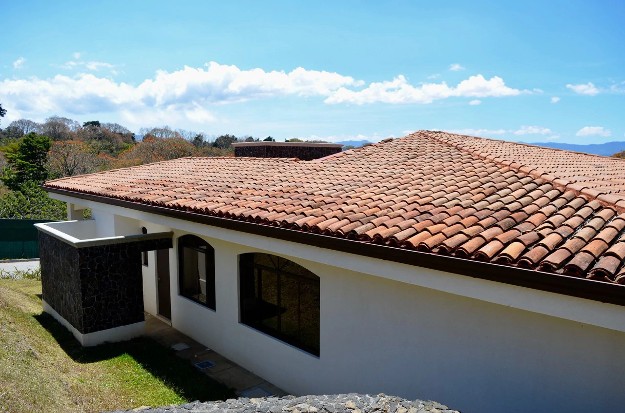 Mountain House For Sale in San Isidro - Gallery image 50