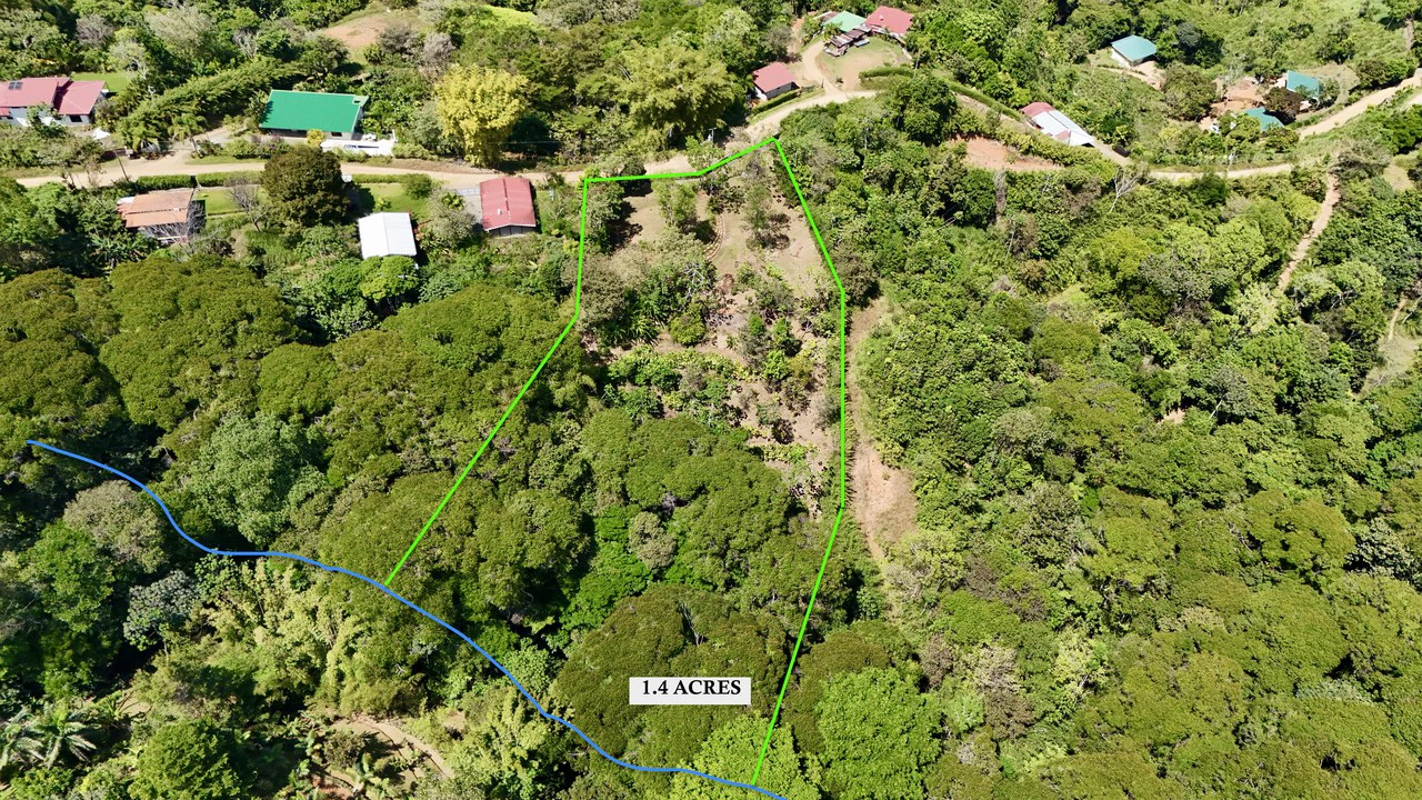 New 1,4 Acre lot in Platanillo – With Legal Water