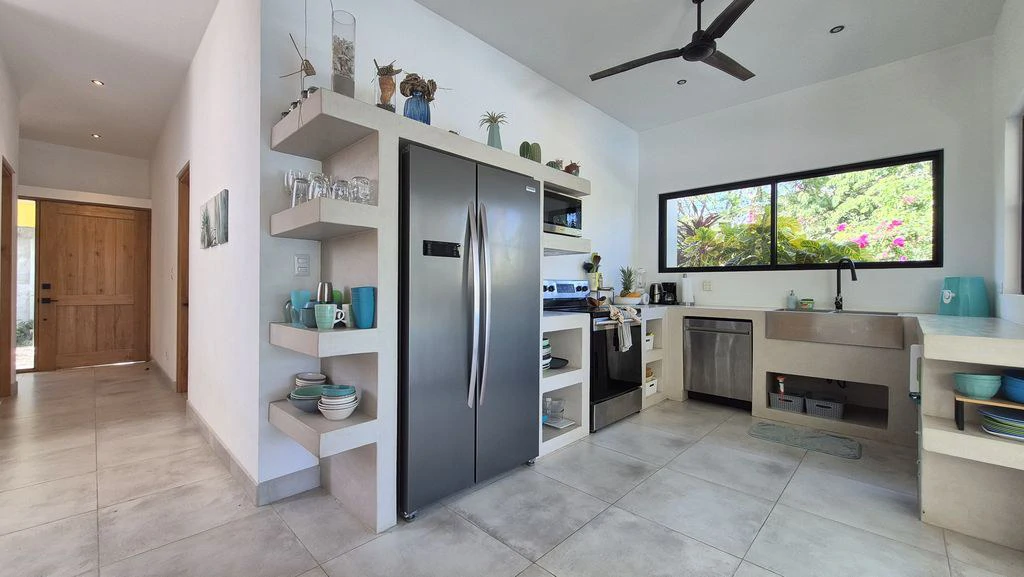 Casa Joya: Turnkey Modern Home with pool – Prime Location & Rental Income - Gallery image 7