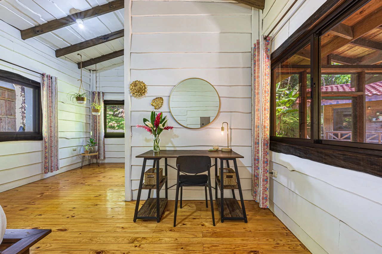 A Jungle House Built of Wood & River Dreams - Gallery image 21