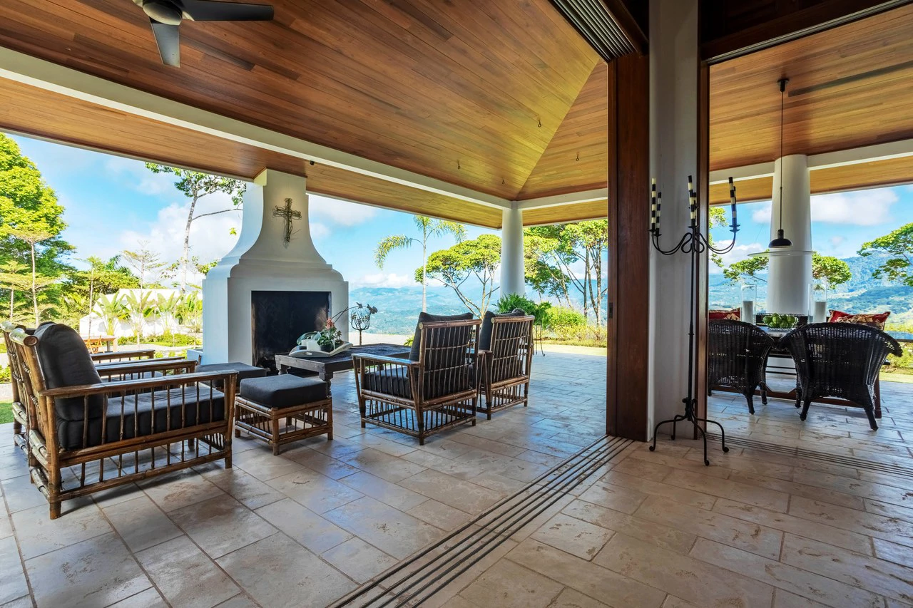 Custom Built Home in Dominical with 2 Building Sites in Costa Verde Estates - Gallery image 4