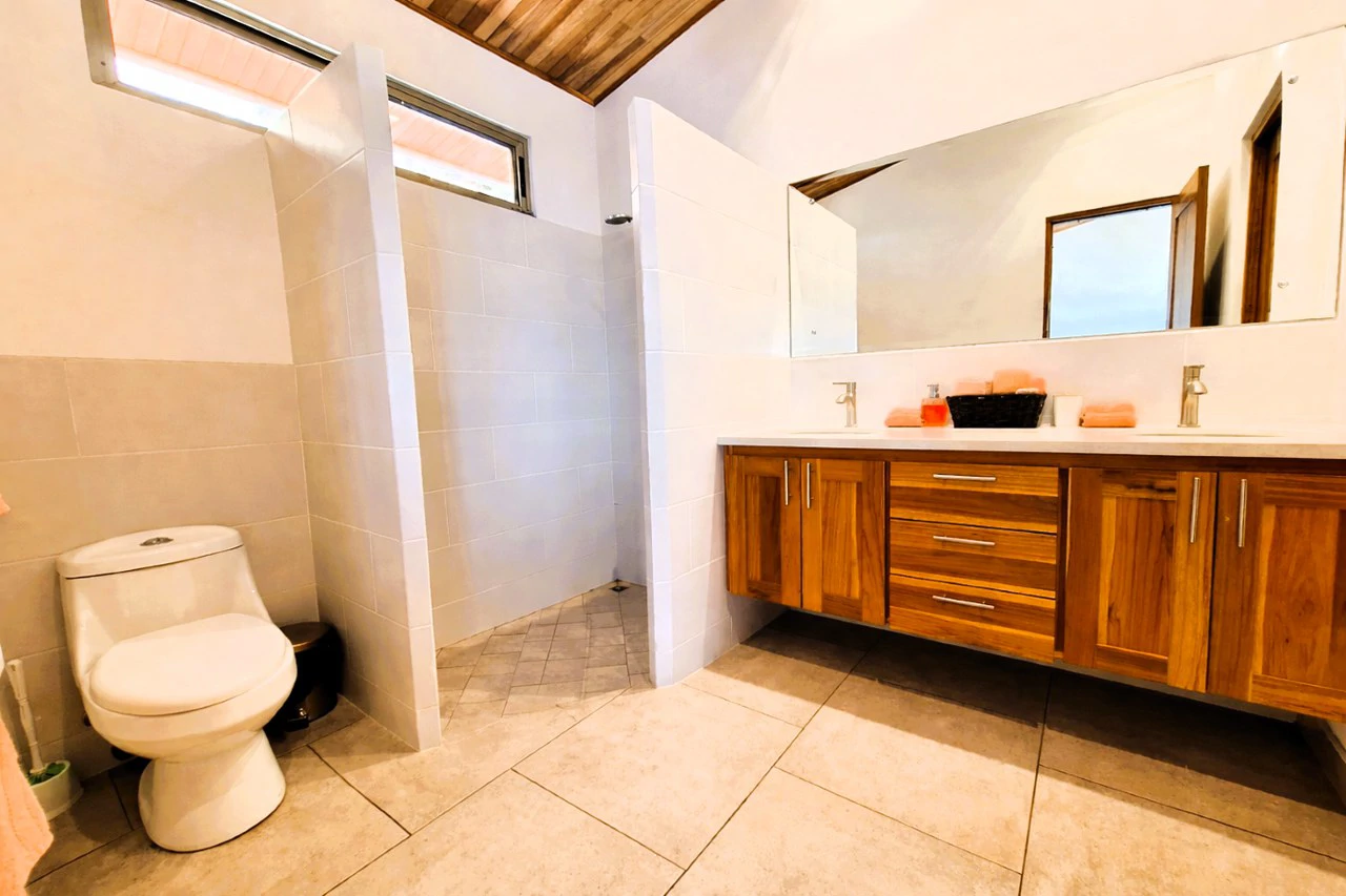 Atenas Hillside Escape: Private Hillside Retreat in exclusive Roca Verde - Gallery image 11