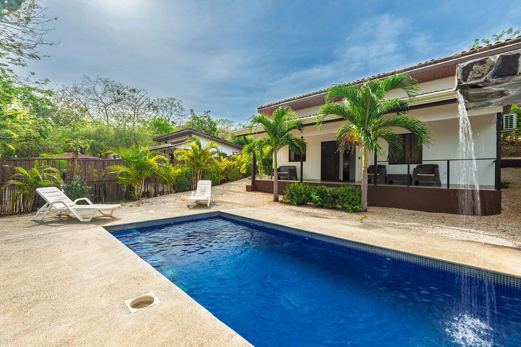 Villa Los Monos: High-Income 9-Unit Rental Property Near Playa Grande - Gallery image 73