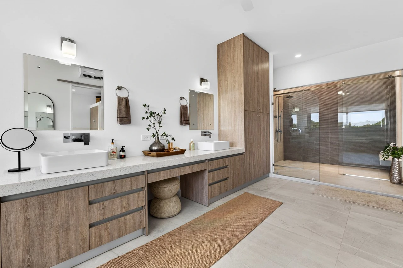 C5 Enclave: Premium Furnished 5-Bedroom Retreat Near Playa Avellanas - Gallery image 12