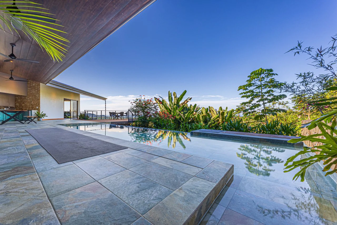 Beautiful Ocean View Casa Espiritu de la Jungla in Ojochal. Excepting Bitcoin!: Mountain House For Sale in Ojochal - Gallery image 3
